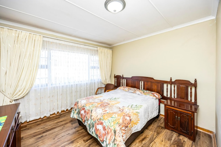 4 Bedroom Property for Sale in Beacon Bay Eastern Cape